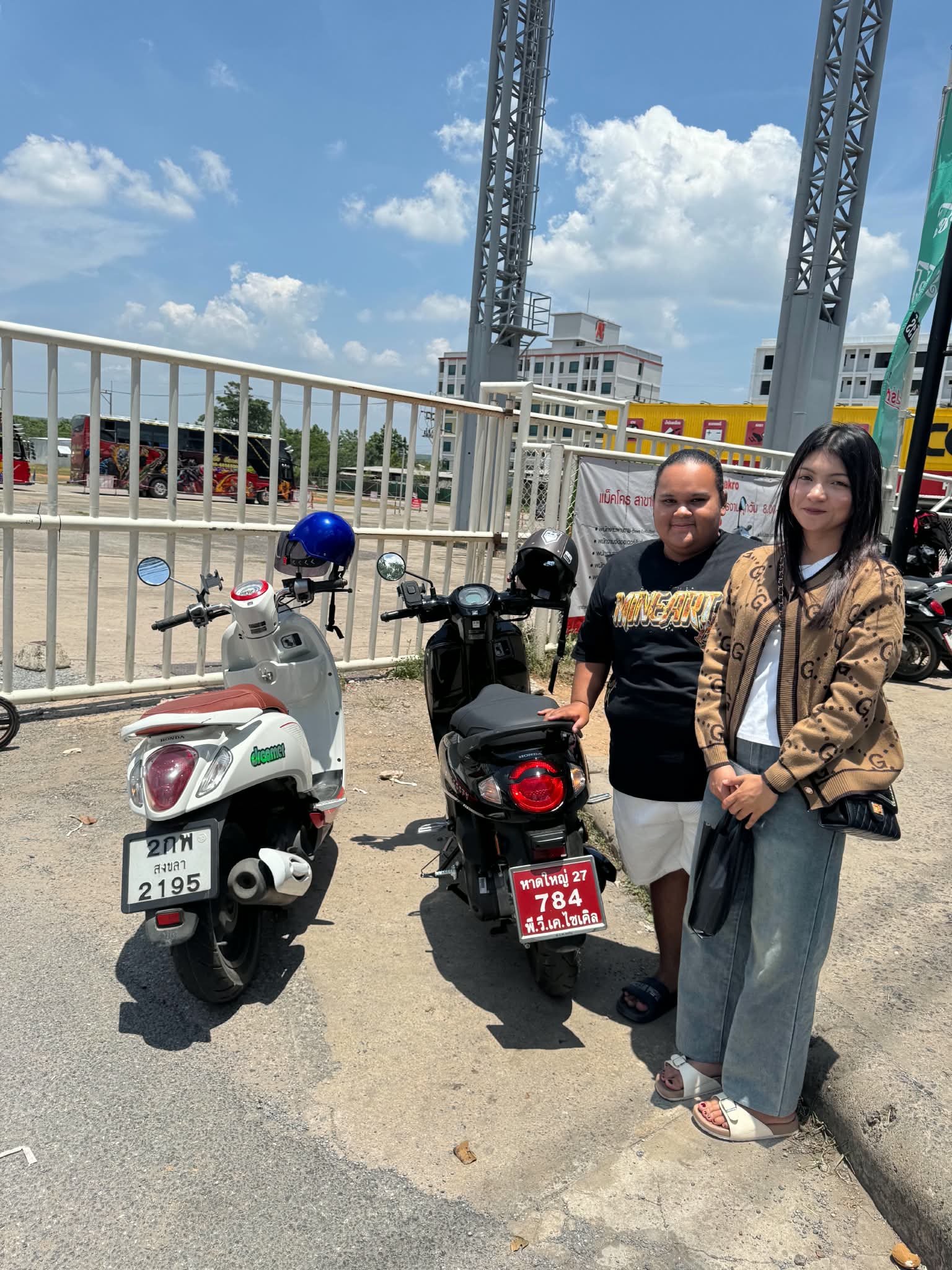 ลูกค้าที่ใช้บริการ Anista รถเช่าหาดใหญ่